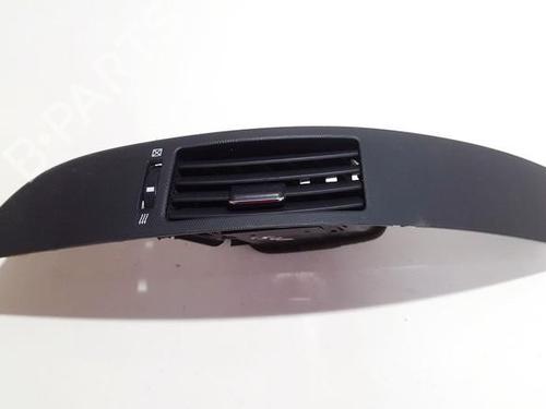 Used Air vent Air vent TOYOTA COROLLA Verso (ZER_, ZZE12_, R1_) 2.2 D-4D (AUR10_, AUR10R) (177 hp) 33507361 33507361