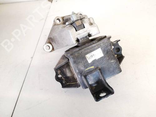 Used Engine mount KIA SPORTAGE IV (QL, QLE) 1.6 T-GDI (177 hp) 32946479