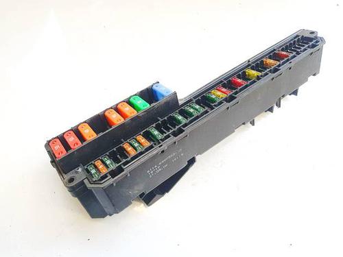 Used Fuse box SUBARU LEGACY IV Estate (BP) 2.0 AWD (BP5) (138 hp) 32537047