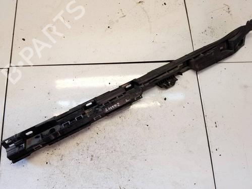 Støtte Støtte BMW 5 (F10) 535 i (326 hp) 37433711 37433711