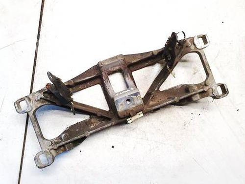 Used Engine mount Engine mount JAGUAR XF I (X250) 2.7 D (207 hp) 39939250 39939250