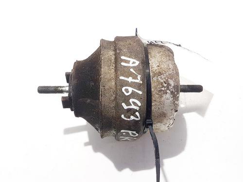 Used Engine mount Engine mount SKODA SUPERB I (3U4) 2.0 TDI (140 hp) 32896788 32896788