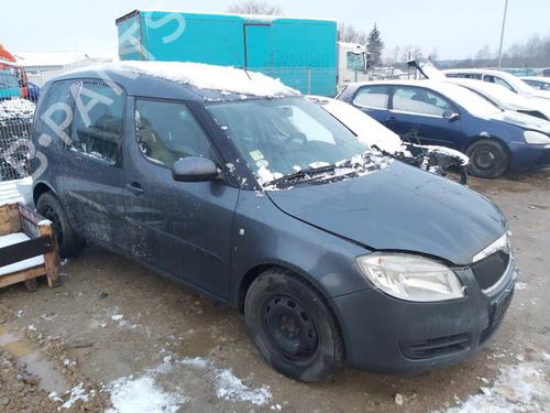 Brugte SKODA ROOMSTER (5J7) 1.4 TDI (80 hp) 4477451