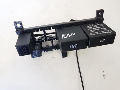 Used Fuse box AUDI A6 C5 (4B2, 4B4) 2.5 TDI (155 hp) 33095927