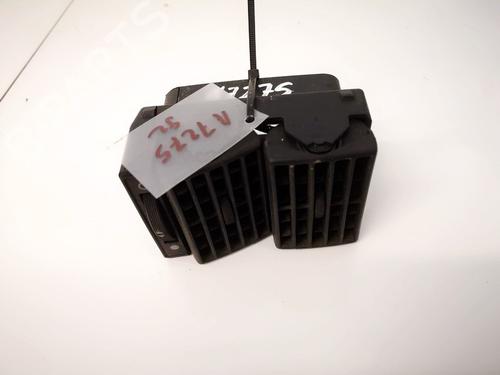 air-vent-audi-80-b4-saloon-8c2-1991-1992-1993-1994-1995-32883979 main image
