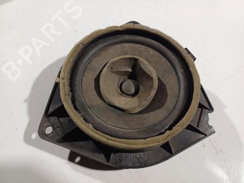 Used Speaker Speaker TOYOTA YARIS (_P1_) 1.3 (SCP12_, SCP13_, SCP12R, SCP13R) (87 hp) 32564275 32564275