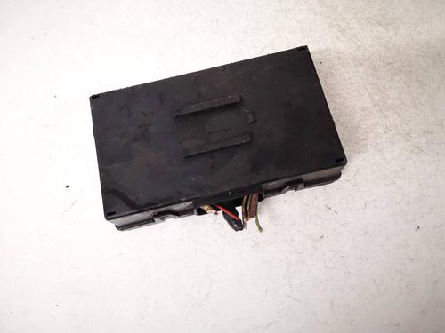 fuse-box-peugeot-607-9d-9u-2000-32924944 main image