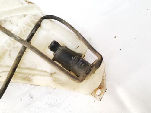 Used Washer pump Washer pump FORD FOCUS I (DAW, DBW) 1.6 16V (100 hp) 35640734 35640734