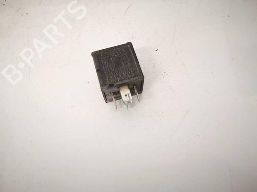 Used Electronic sensor Electronic sensor VW PASSAT B3/B4 Variant (3A5, 35I) 1.9 D (68 hp) 32972193 32972193