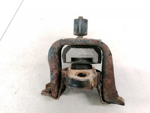 Used Engine mount Engine mount TOYOTA YARIS VERSO (_P2_) 1.3 (NCP20_, NCP22_, NCP20R, NCP22R) (86 hp) 32886485 32886485