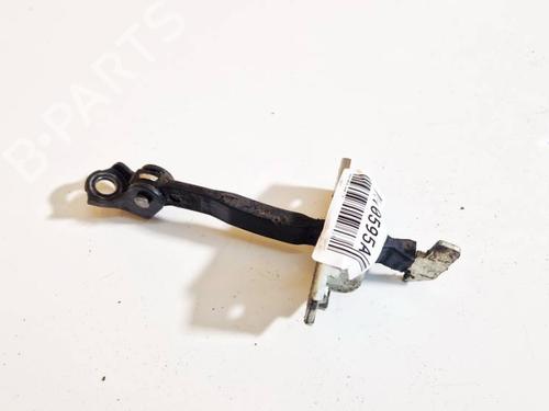 Used Hinge/Door check strap Hinge/Door check strap TOYOTA YARIS (_P9_) 1.0 VVT-i (KSP90_, KSP90R) (69 hp) 34978216 34978216
