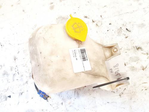 Sprinklertank Sprinklertank SUBARU FORESTER (SF_) 2.0 AWD (SF5) (125 hp) 35448424 35448424