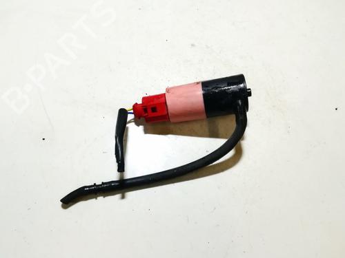 washer-pump-toyota-yaris-_p9_-2005-2006-2007-2008-2009-2010-2011-2012-2013-2014-35849406 main image