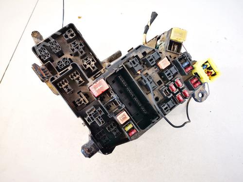 Used Fuse box Fuse box 33077225 33077225