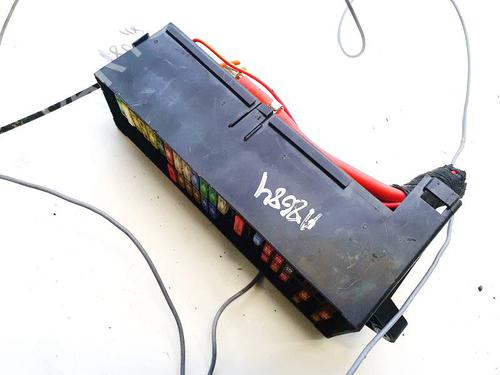 Fuse box VW GOLF PLUS V (5M1, 521) 1.6 FSI | BP32928292E1 - Image 3