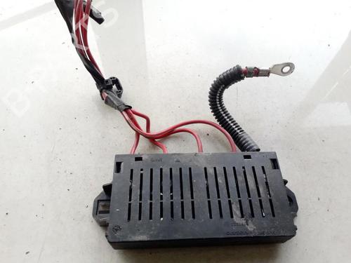 Used Fuse box Fuse box VOLVO S60 I (384) D5 (163 hp) 33518373 33518373