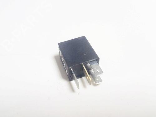 Used Electronic sensor Electronic sensor OPEL VECTRA B (J96) 1.8 i 16V (F19) (116 hp) 33104061 33104061