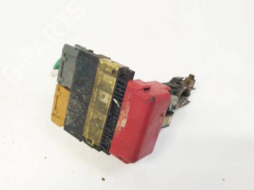 Used Fuse box Fuse box NISSAN JUKE (F15) 1.6 (117 hp) 32583063 32583063