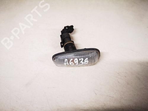 Used Right side indicator Right side indicator OPEL ZAFIRA A MPV (T98) 2.0 DTI 16V (F75) (101 hp) 35545272 35545272