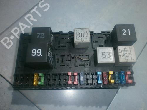 Used Fuse box Fuse box VW GOLF III (1H1) 1.8 (90 hp) 33485508 33485508