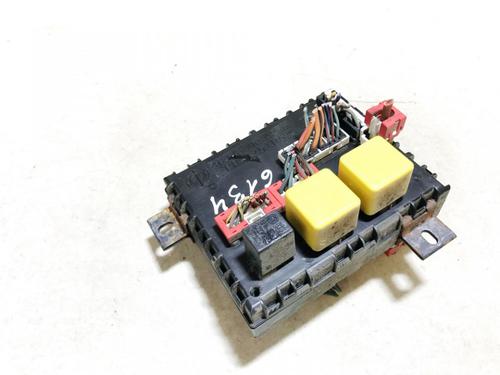 Used Fuse box Fuse box FIAT BRAVA (182_) 1.9 TD 100 S (182.BF) (100 hp) 33067460 33067460