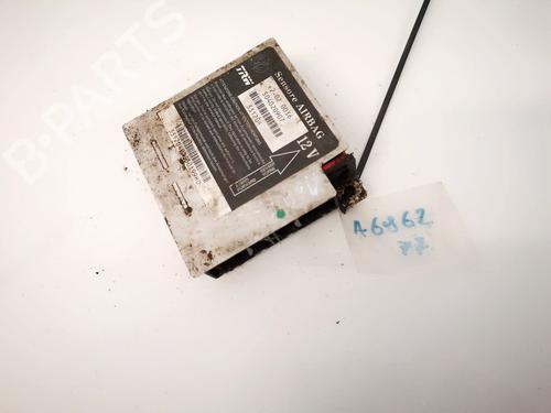 Used ECU airbags ECU airbags IVECO DAILY II Van 2.8 D HM 4180 (122 hp) 32884140 32884140