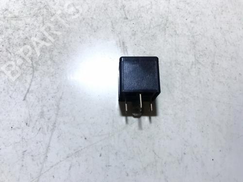 Used Electronic sensor Electronic sensor OPEL ASTRA G Hatchback (T98) 2.0 DTI 16V (F08, F48) (101 hp) 33515364 33515364