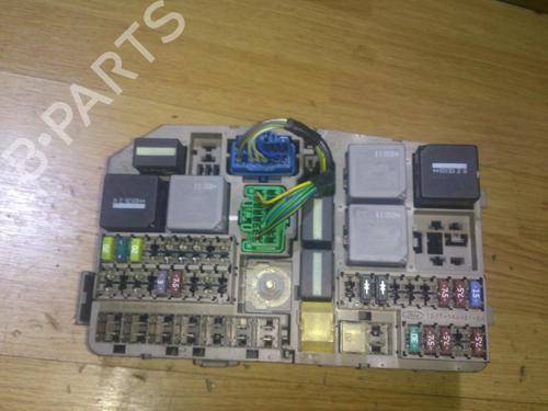 fuse-box-ford-mondeo-iii-b5y-2000-2001-2002-2003-2004-2005-2006-2007-33497647 main image