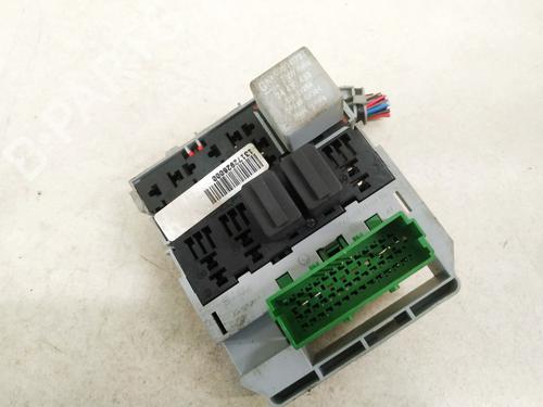 fuse-box-opel-meriva-a-mpv-x03-2003-2004-2005-2006-2007-2008-2009-2010-32890984 main image