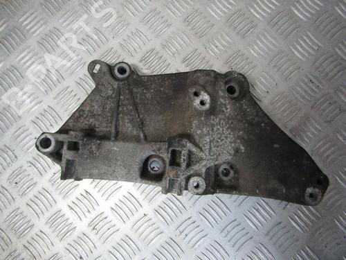 support-renault-scenic-ii-jm01_-2003-2004-2005-2006-2007-2008-2009-2010-33496531 main image