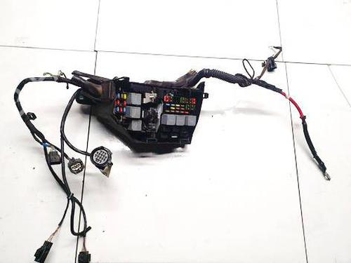 Used Fuse box Fuse box 38577065 38577065
