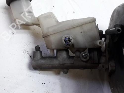 Used Brake master cylinder Brake master cylinder TOYOTA RAV 4 II (_A2_) 2.0 D 4WD (CLA20_, CLA21_, CLA20R, CLA21R) (116 hp) 35852282 35852282