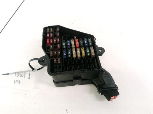 fuse-box-audi-a6-c6-4f2-2004-2005-2006-2007-2008-2009-2010-2011-32898879 main image