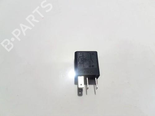 electronic-sensor-opel-zafira-a-mpv-t98-1999-2000-2001-2002-2003-2004-2005-2006-33522016 main image