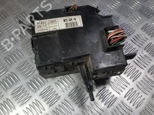 Used Fuse box Fuse box HYUNDAI ACCENT II (LC) 1.3 (75 hp) 33492689 33492689