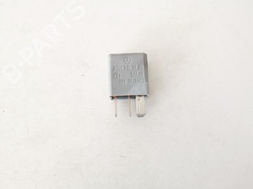 Used Electronic sensor Electronic sensor MERCEDES-BENZ C-CLASS (W203) C 180 Kompressor (203.046) (143 hp) 33068038 33068038