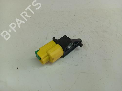 Używane Czujnik elektroniczny Czujnik elektroniczny VW PASSAT B7 (362) 1.6 TDI (105 hp) 37512907 37512907