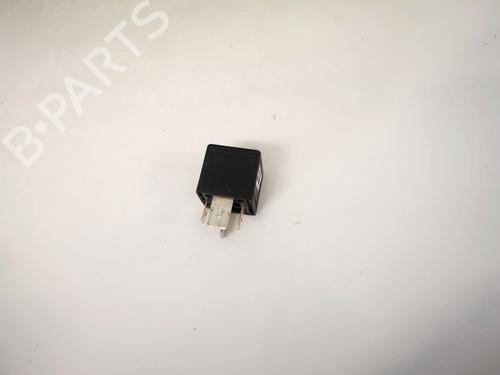 Used Electronic sensor Electronic sensor VOLVO S80 I (184) 2.9 (200 hp) 32885972 32885972