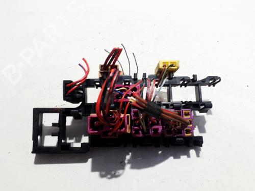 Fuse box AUDI A4 B5 (8D2) 1.8 | BP33525107E1 - Image 2