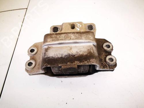 Used Engine mount Engine mount SKODA YETI (5L) 1.2 TSI (105 hp) 32580502 32580502