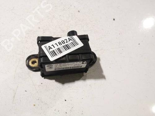 electronic-module-skoda-superb-ii-3t4-2008-2009-2010-2011-2012-2013-2014-2015-38798266 main image