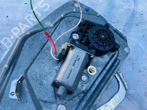 Used Right front window motor Right front window motor 35505494 35505494