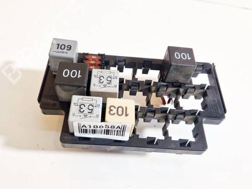 Used Fuse box Fuse box VW POLO IV (9N_, 9A_) 1.4 TDI (70 hp) 32567436 32567436