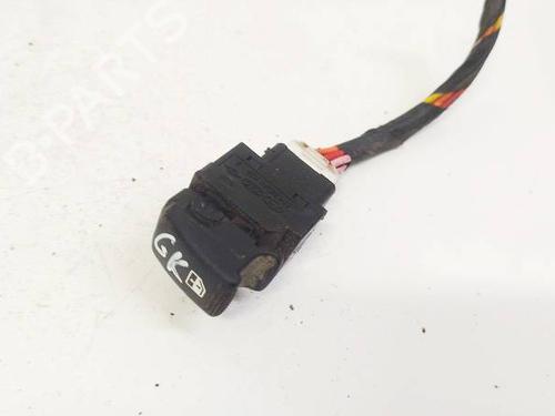 Used Switch HYUNDAI TUCSON (JM) 2.0 CRDi (136 hp) 32584308