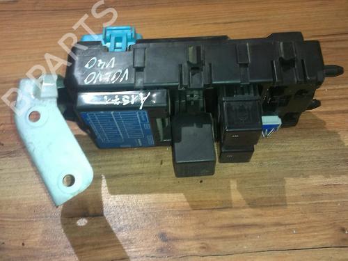 Used Fuse box Fuse box 33494071 33494071
