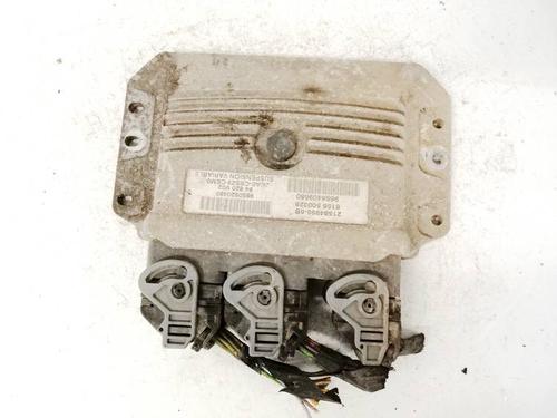 Used Engine control unit (ECU) Engine control unit (ECU) PEUGEOT 607 (9D, 9U) 2.7 HDi 24V (204 hp) 32585764 32585764