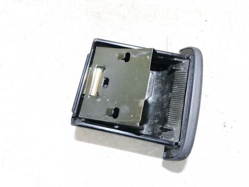 Cinzeiro Cinzeiro TOYOTA YARIS (_P1_) 1.3 (NCP10, SCP12_) (86 hp) 35864009 35864009