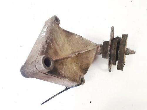 Used Engine mount Engine mount RENAULT MEGANE I (BA0/1_) 1.4 16V (BA0D, BA1H, BA0W, BA10) (95 hp) 32914344 32914344