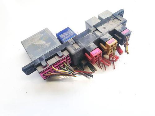 Fuse box SKODA SUPERB I (3U4) 2.5 TDI | BP33565203E1 - Image 3