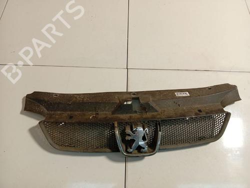 Used Grille Grille 37736032 37736032